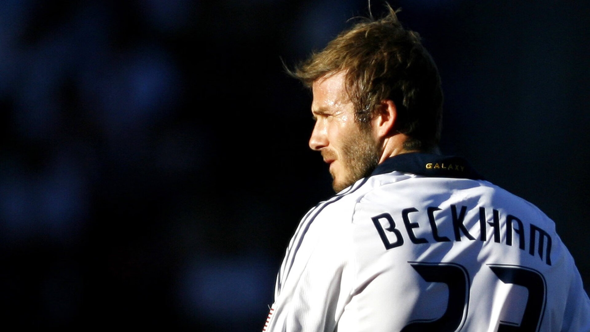 欧洲足球赛场上的豪强对抗，唇枪舌剑的胜负之争，欧洲足球谁赢了