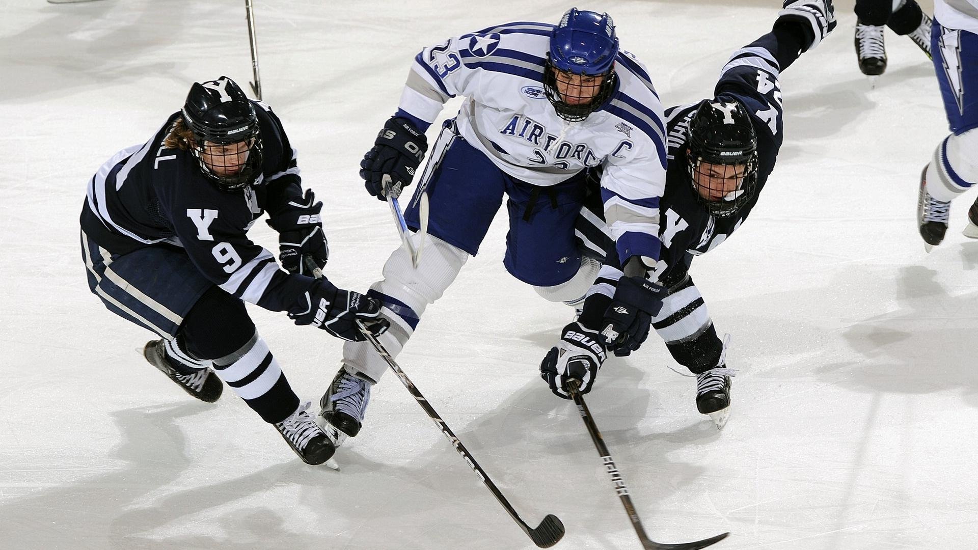 “足球+文化”产业融合升级，推动行业创新链完善，足球工业化